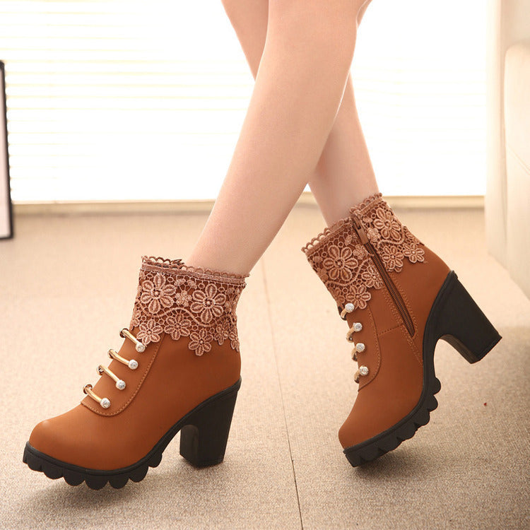 Lace fringed anti slip Martin boots