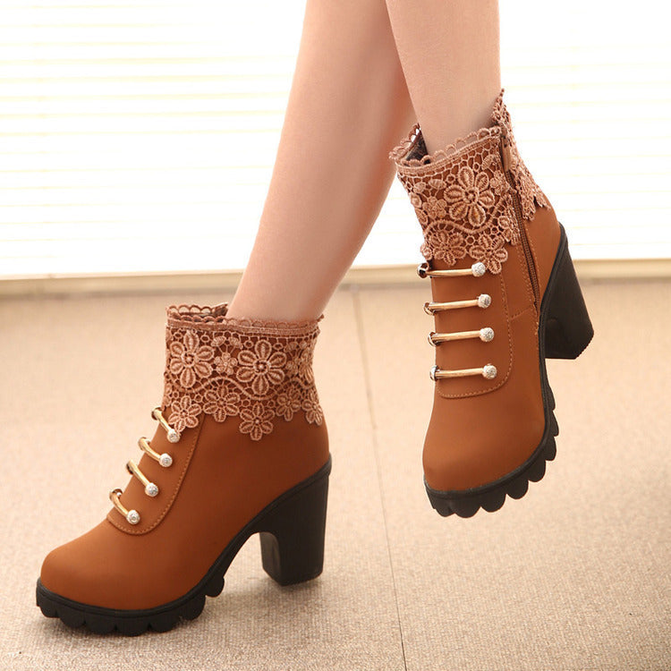 Lace fringed anti slip Martin boots