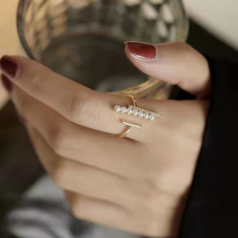 High-grade Light Luxury Design Ring Women's Fashion Temperamental Minority Exquisite