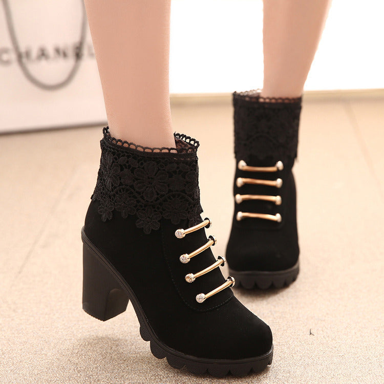 Lace fringed anti slip Martin boots