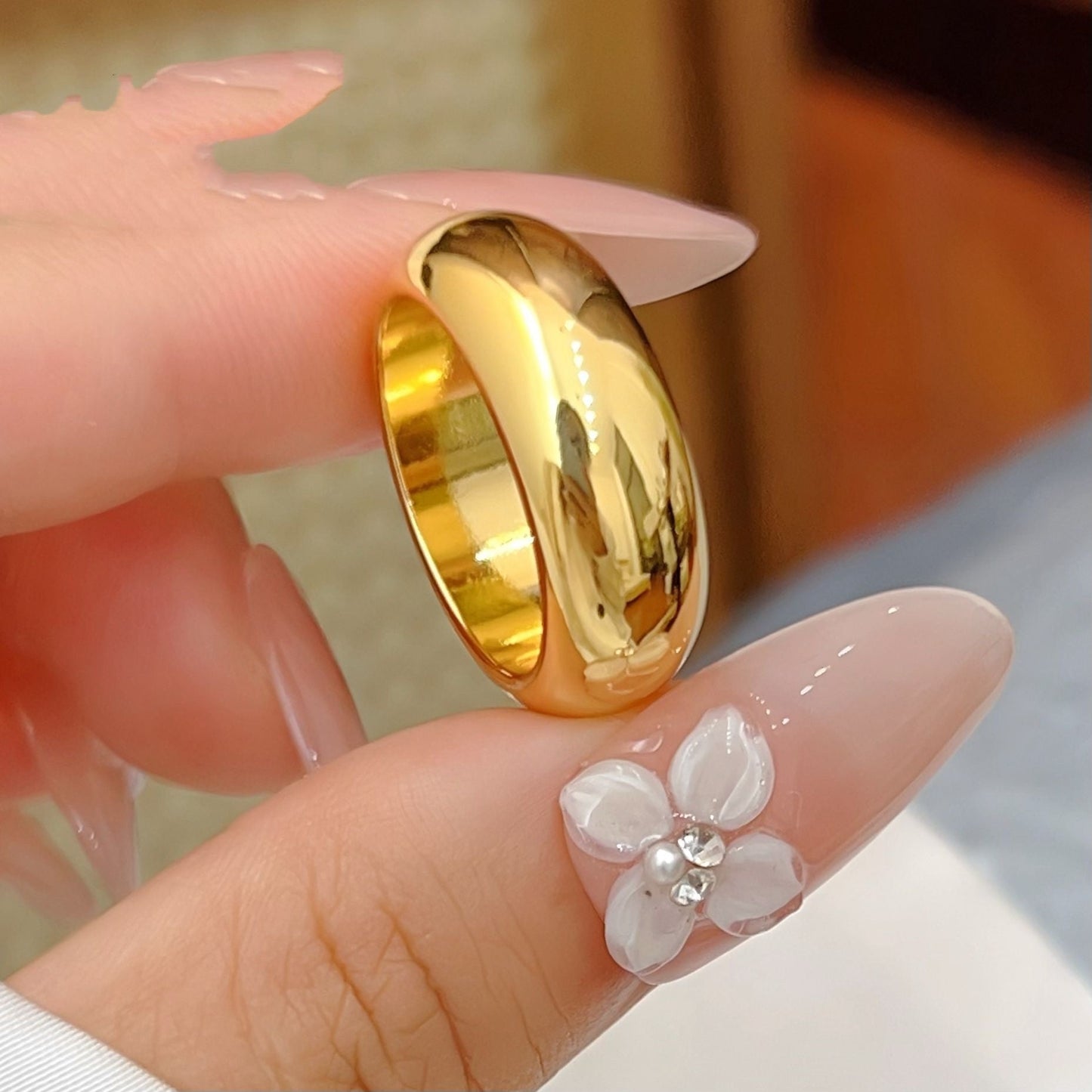 Alluvial Gold Glossy Loach Back Ring Solid Closed Wide Version
